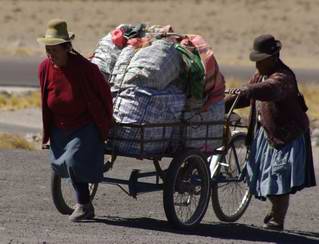 Locals bring their crafts