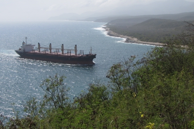 ship entering Santiago harbour