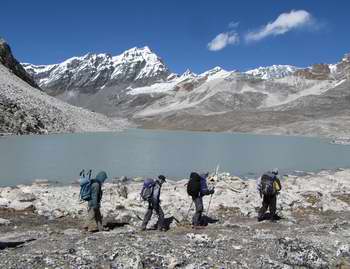 First sight of Amphu Lapcha